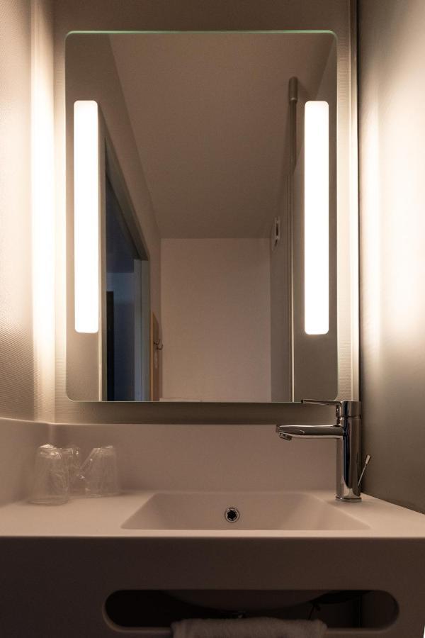 B&B Hotel Troyes Magasins D'Usine Lavau  외부 사진